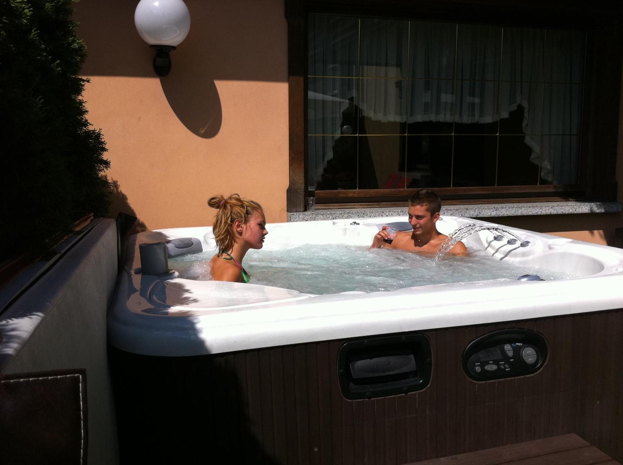 Hotel Binelli Pinzolo Esterno foto